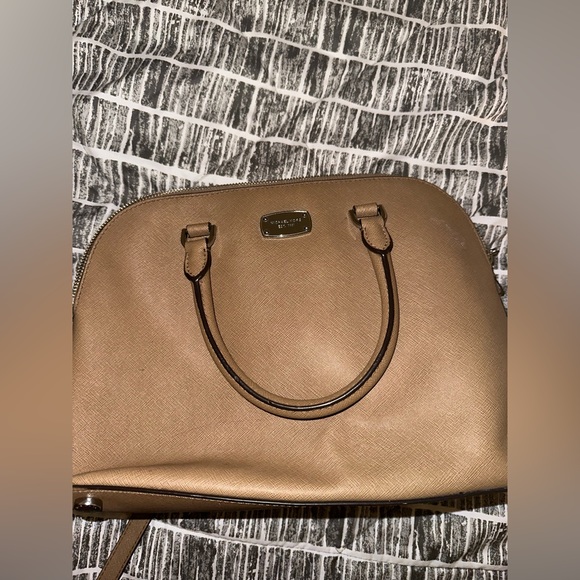 Michael kora purse - Picture 2 of 2